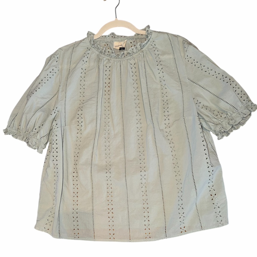 Universal Thread Light Green Eyelet Boho Top Sz X (1X)